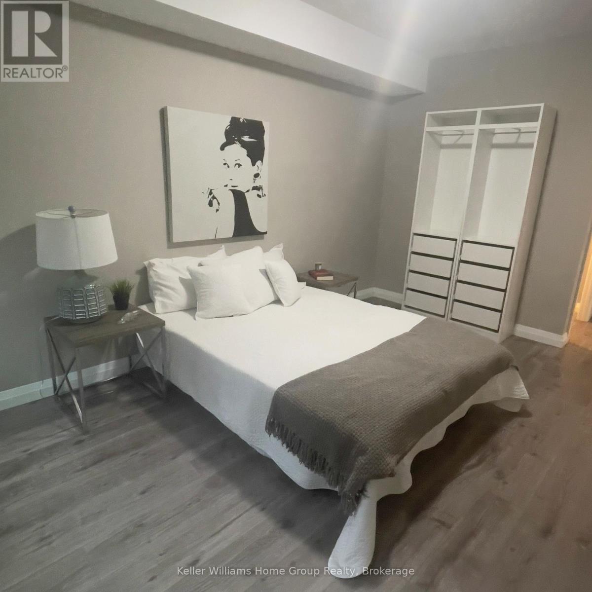 205 - 63 Arthur Street S, Guelph (St. Patrick's Ward), Ontario  N1E 0A8 - Photo 2 - X12649644