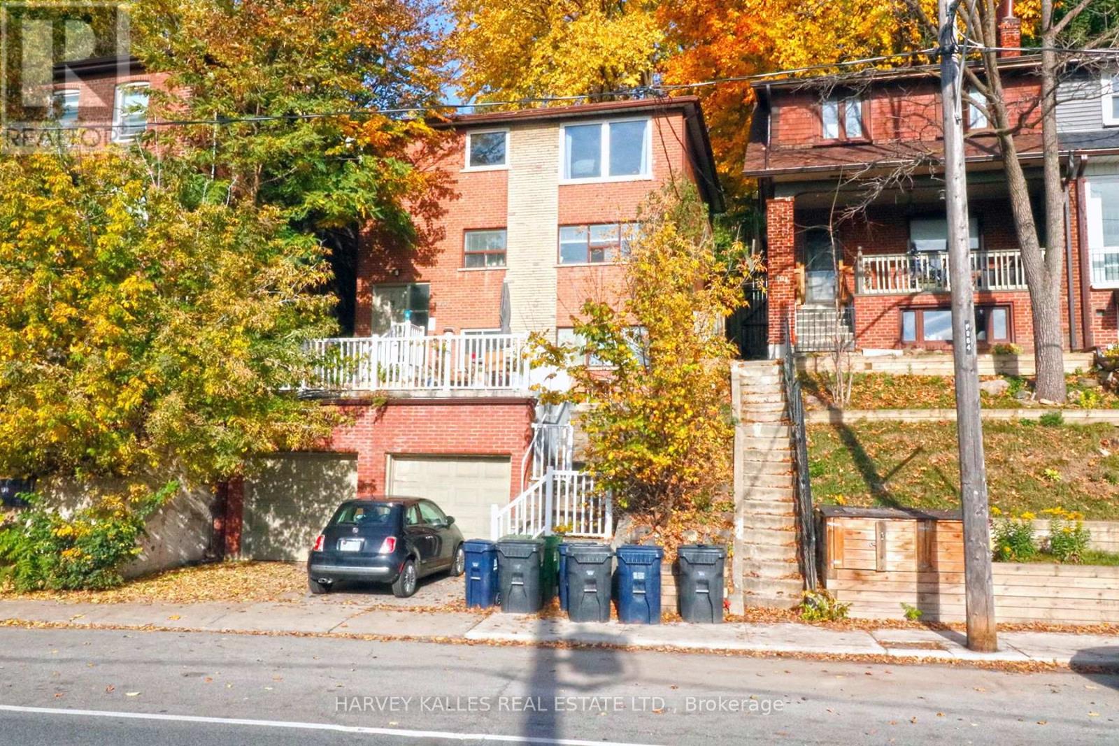 Main - 866 Davenport Road, Toronto, Ontario  M6G 2B6 - Photo 2 - C12649532