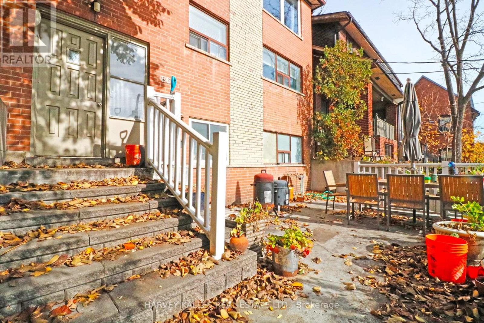 MAIN - 866 DAVENPORT ROAD, Toronto, Ontario