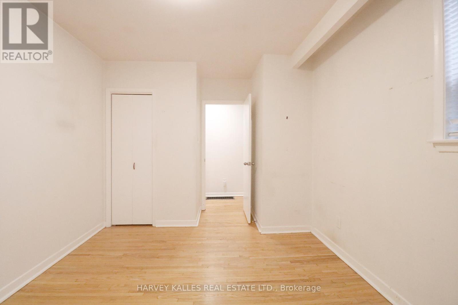 Main - 866 Davenport Road, Toronto, Ontario  M6G 2B6 - Photo 8 - C12649532