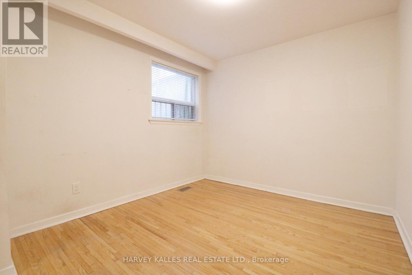 Main - 866 Davenport Road, Toronto, Ontario  M6G 2B6 - Photo 12 - C12649532