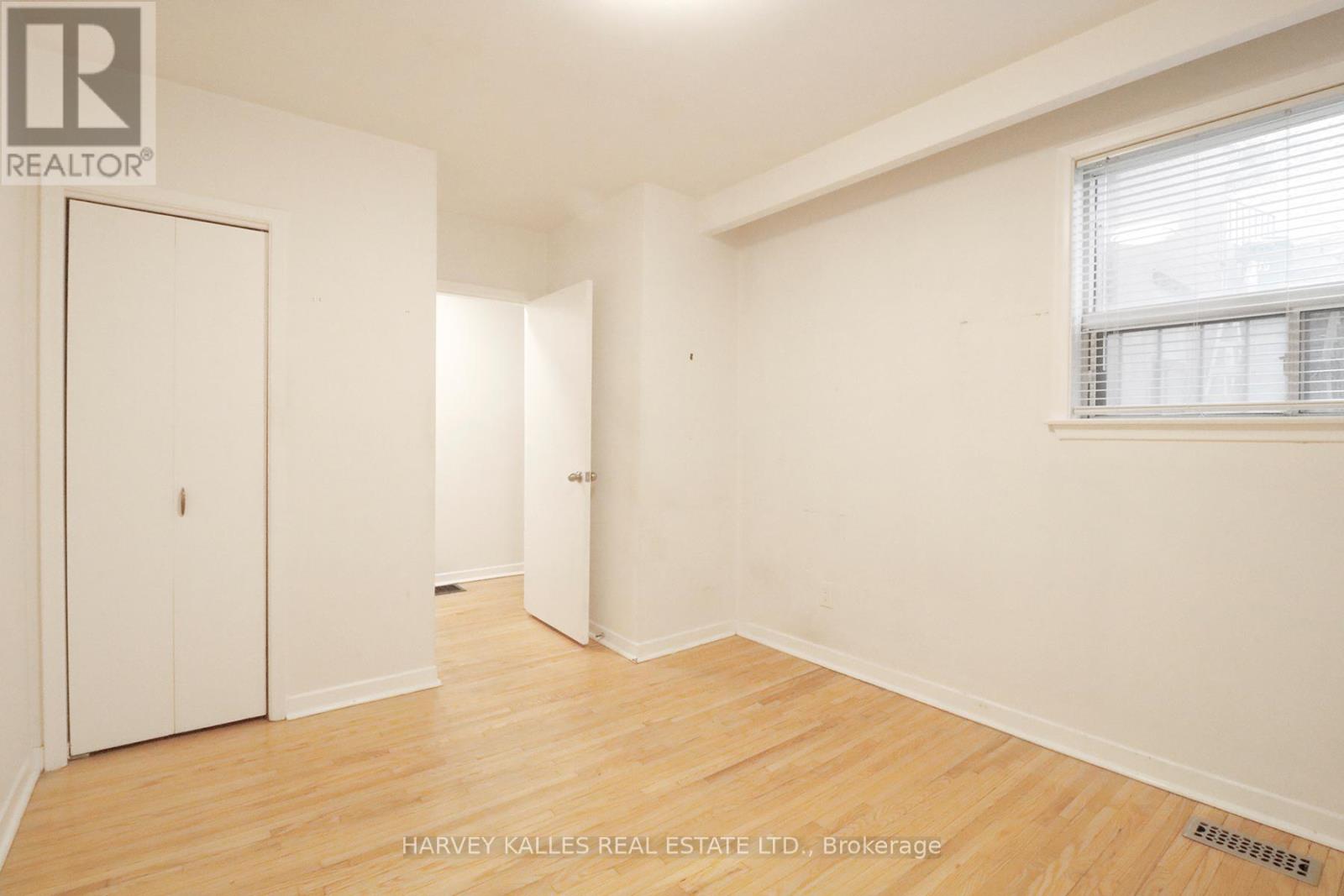 Main - 866 Davenport Road, Toronto, Ontario  M6G 2B6 - Photo 9 - C12649532