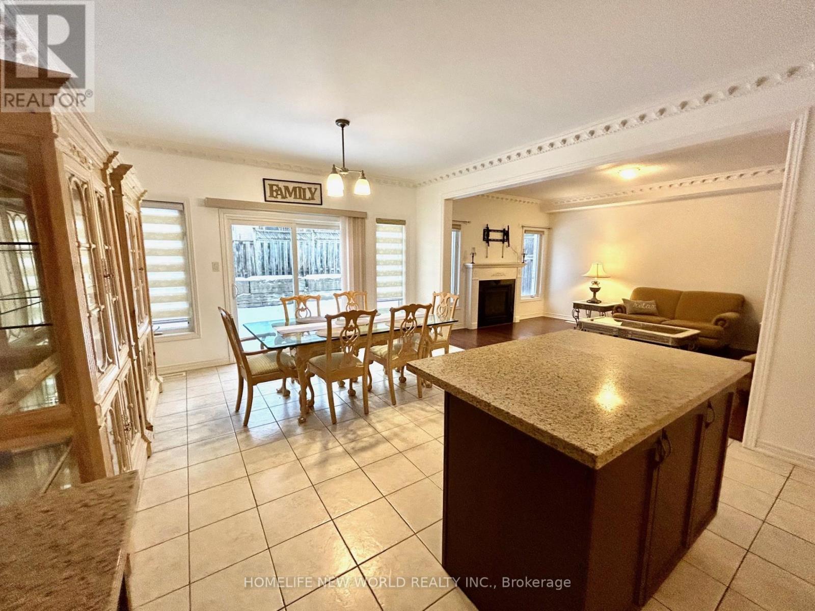 64 Thomas Foster Street, Markham, Ontario  L6C 2N6 - Photo 6 - N12499694