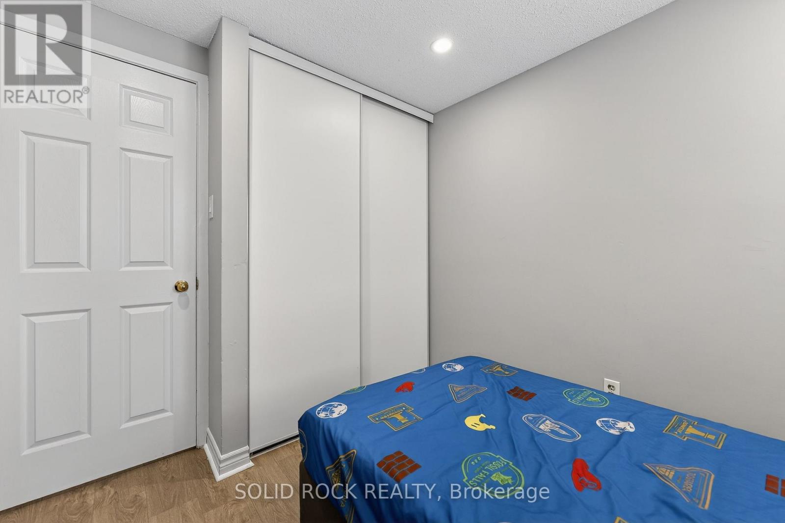 B - 76 Seyton Drive, Ottawa, Ontario  K2H 8W4 - Photo 32 - X12644972