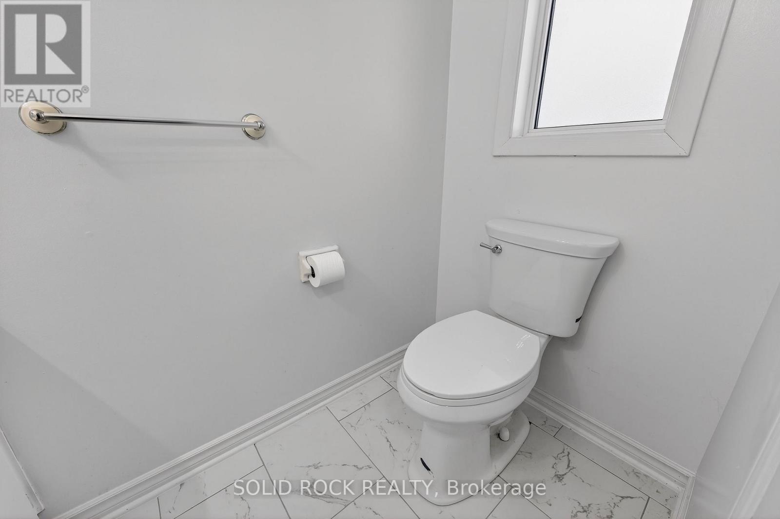 B - 76 Seyton Drive, Ottawa, Ontario  K2H 8W4 - Photo 9 - X12644972