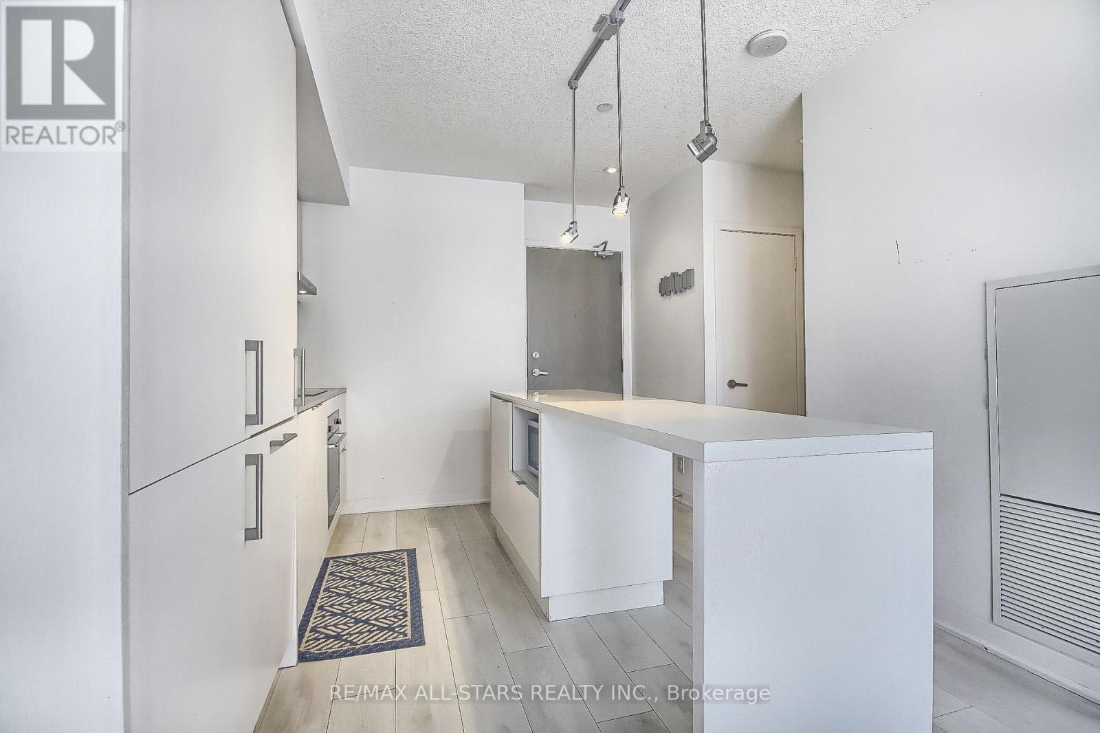 2803 - 100 Harbour Street, Toronto, Ontario  M5J 0B5 - Photo 20 - C12649586