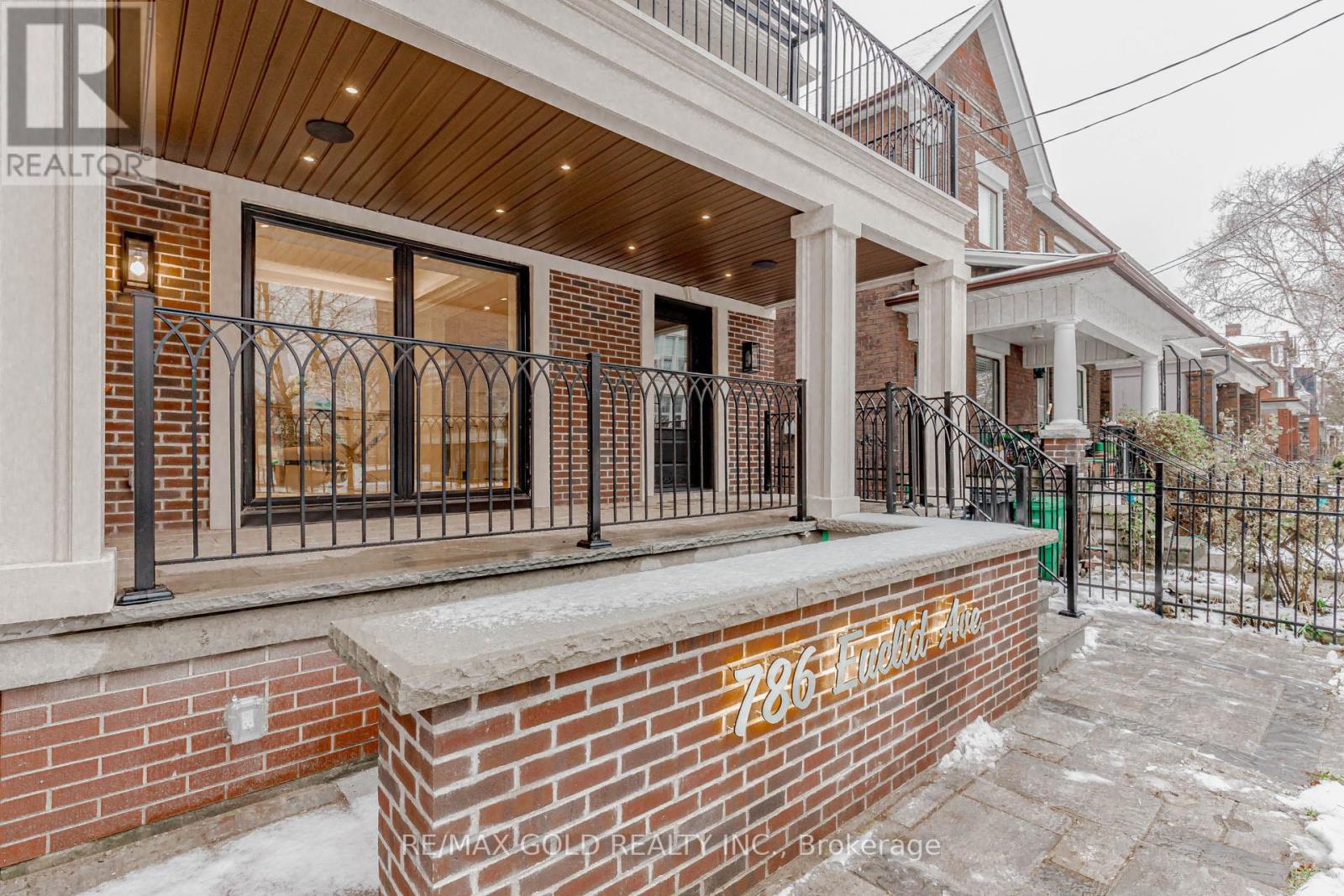 786 Euclid Avenue, Toronto, Ontario  M6G 2V4 - Photo 32 - C12649590