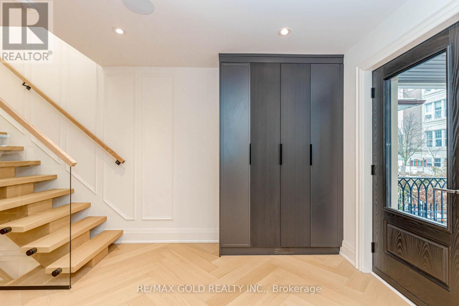 786 Euclid Avenue, Toronto, Ontario  M6G 2V4 - Photo 5 - C12649590