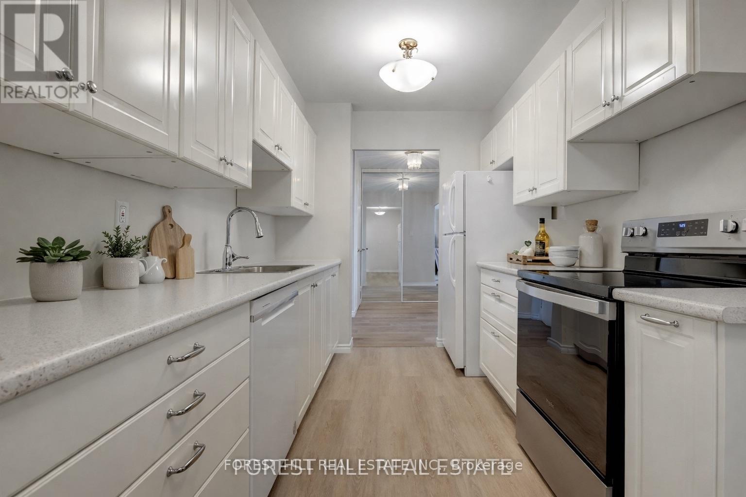 606 - 100 Canyon Avenue, Toronto, Ontario  M3H 5T9 - Photo 3 - C12649622