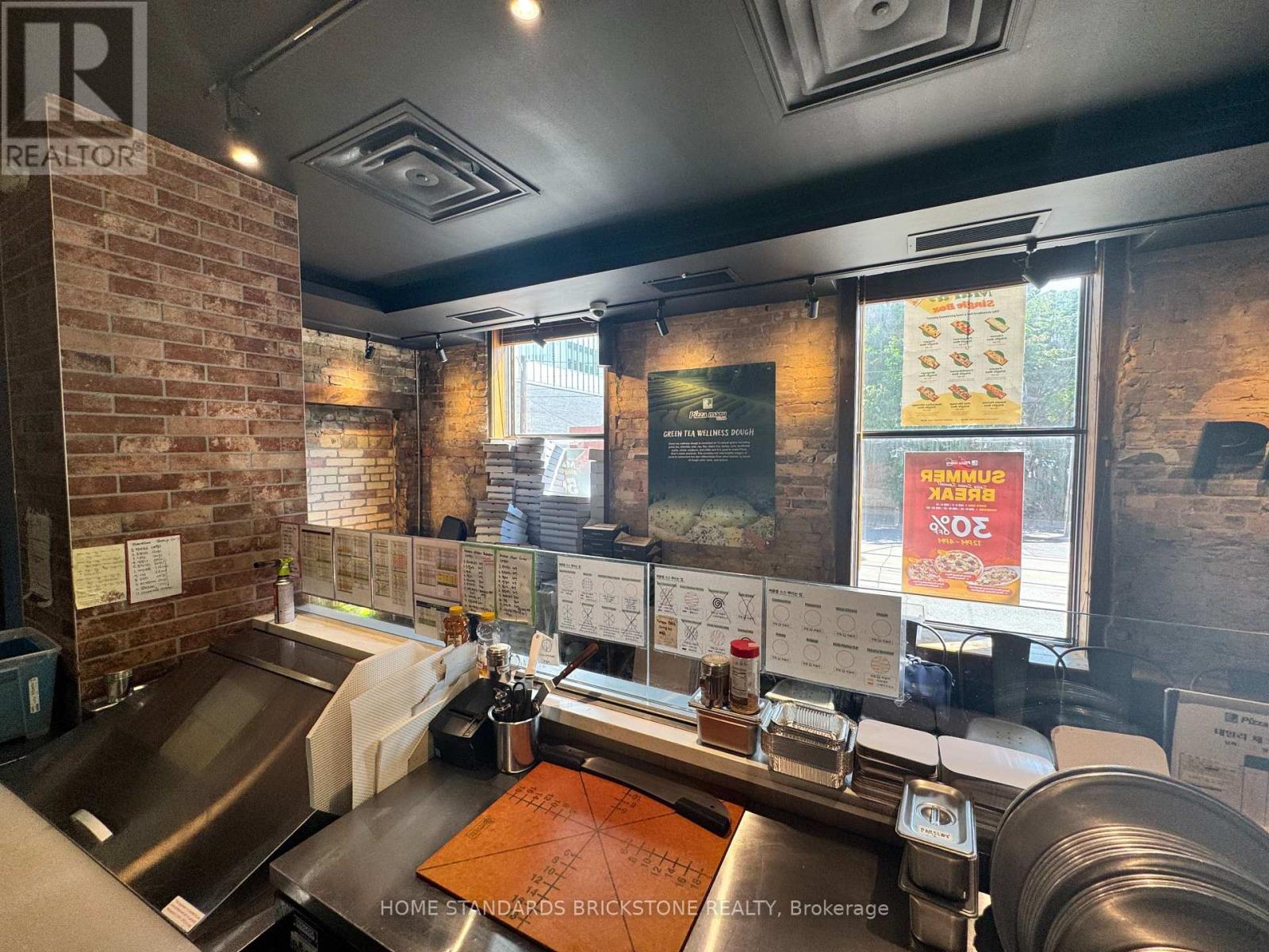 100 - 66 Gerrard Street E, Toronto, Ontario  M5B 1G3 - Photo 10 - C12649638