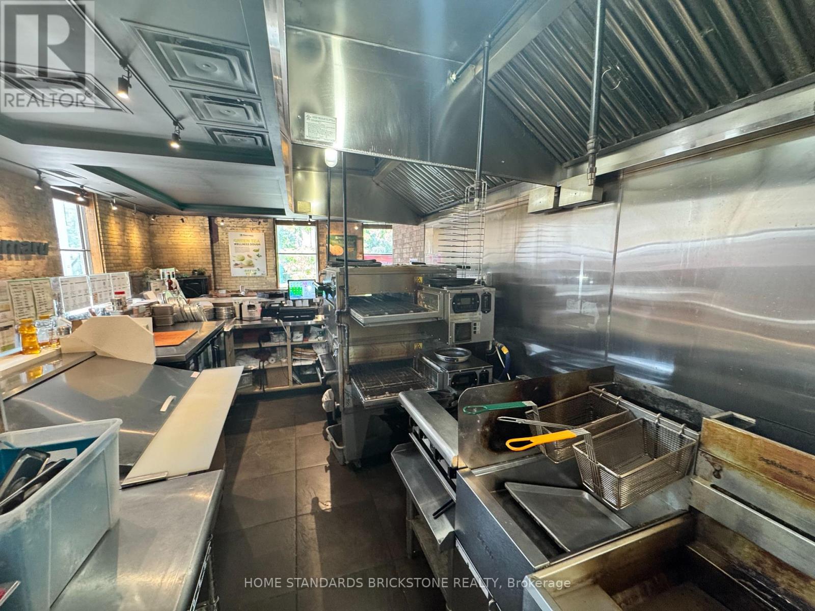 100 - 66 Gerrard Street E, Toronto, Ontario  M5B 1G3 - Photo 13 - C12649638