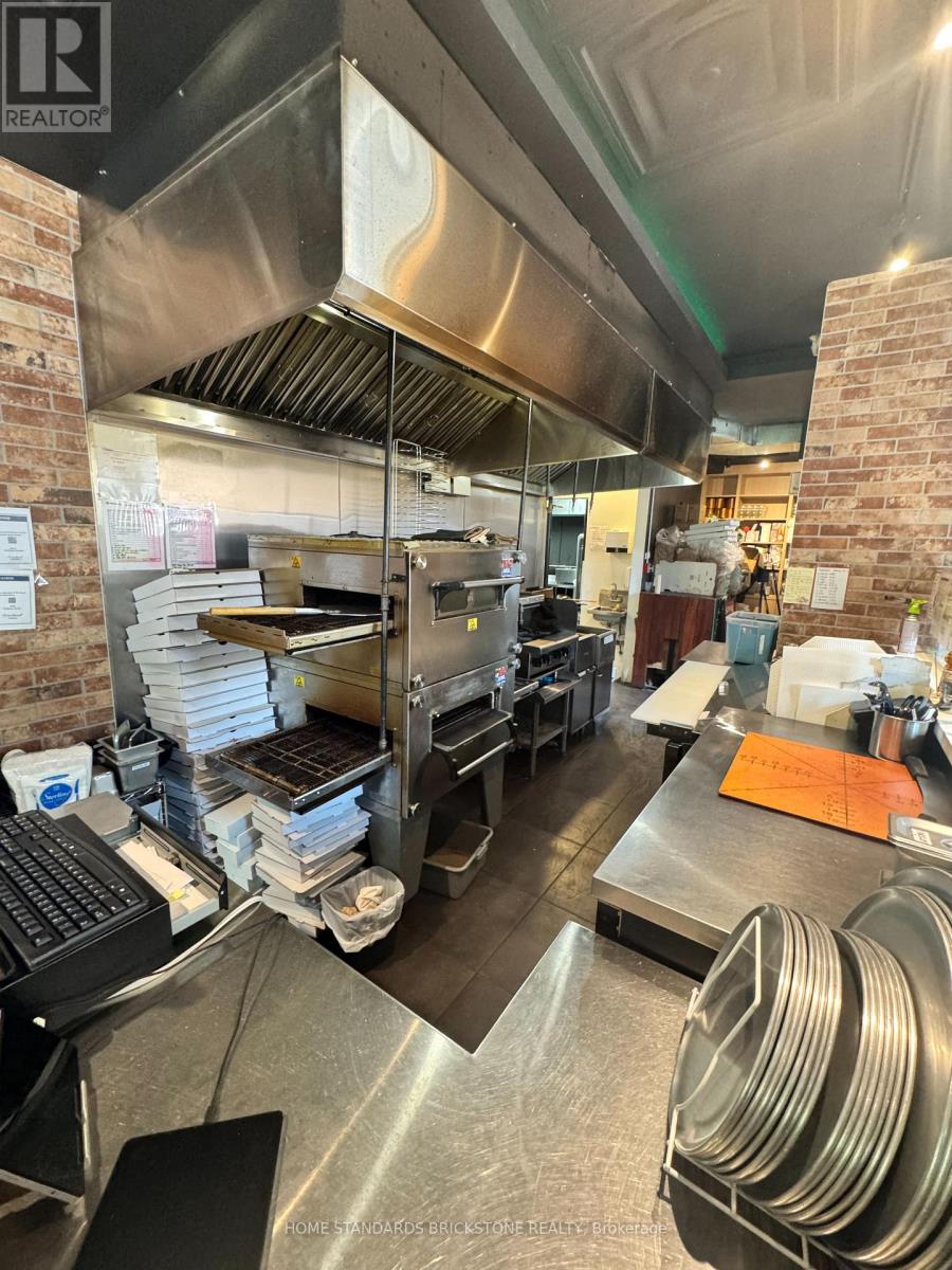 100 - 66 Gerrard Street E, Toronto, Ontario  M5B 1G3 - Photo 15 - C12649638