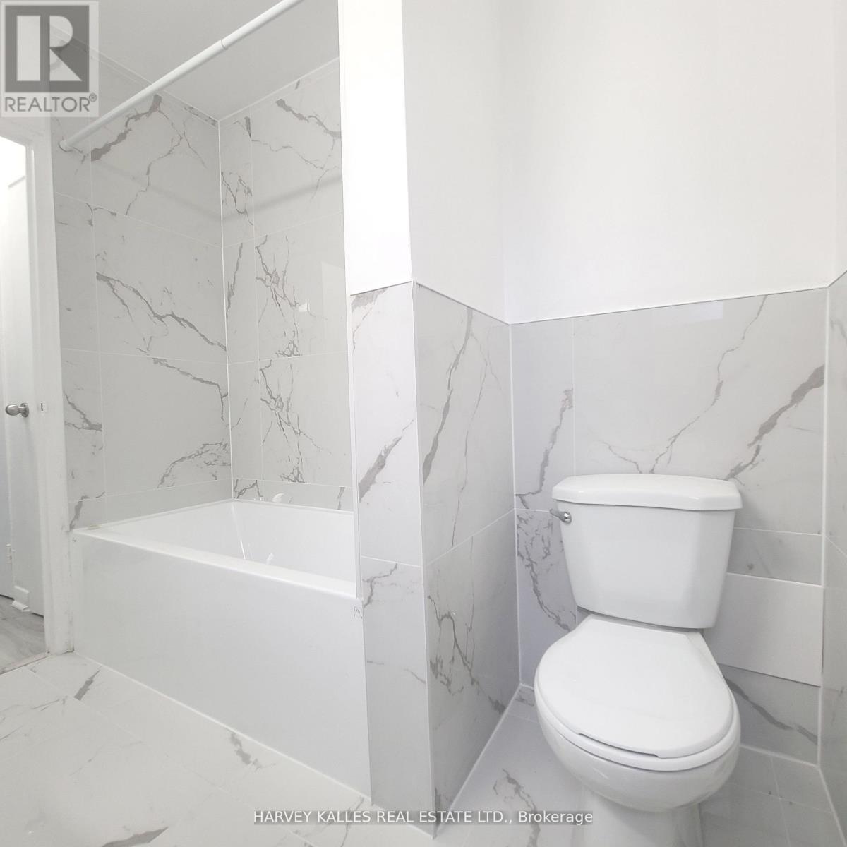 2 - 125 Shelborne Avenue, Toronto, Ontario  M6B 2M8 - Photo 8 - C12649646