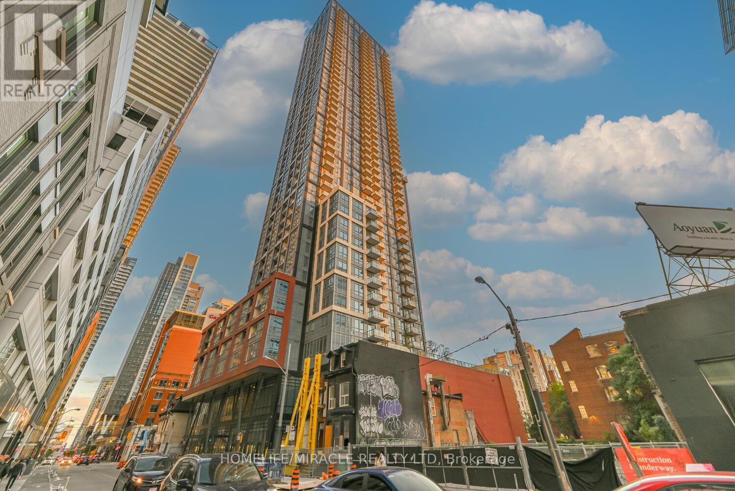 505 - 108 Peter Street, Toronto, Ontario  M5V 0W2 - Photo 2 - C12649650