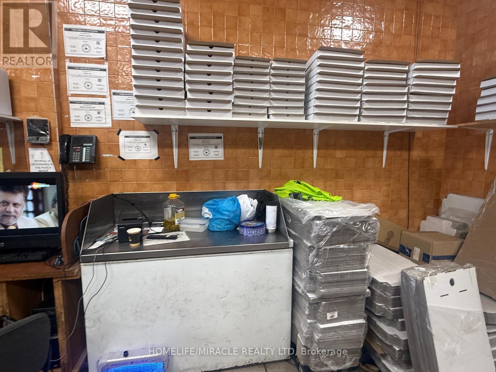 8 - 7 Anne Street S, Barrie, Ontario  L4N 2C4 - Photo 17 - S12649602