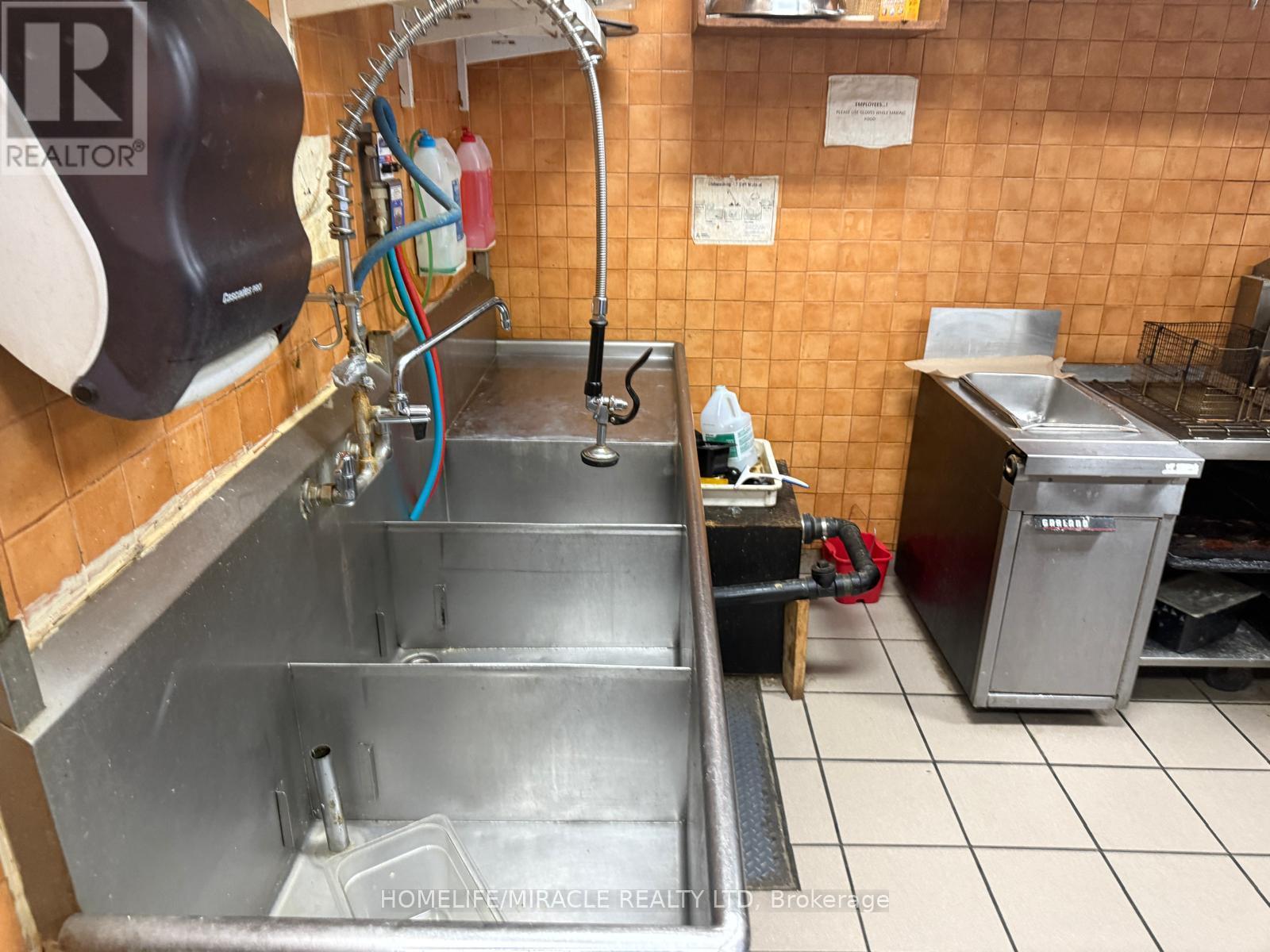 8 - 7 Anne Street S, Barrie, Ontario  L4N 2C4 - Photo 20 - S12649602