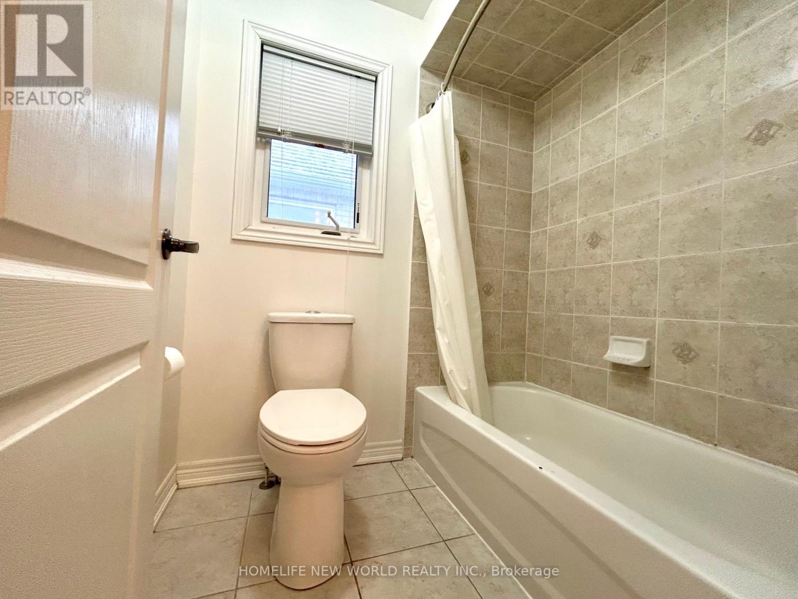 64 Thomas Foster Street, Markham, Ontario  L6C 2N6 - Photo 15 - N12499694