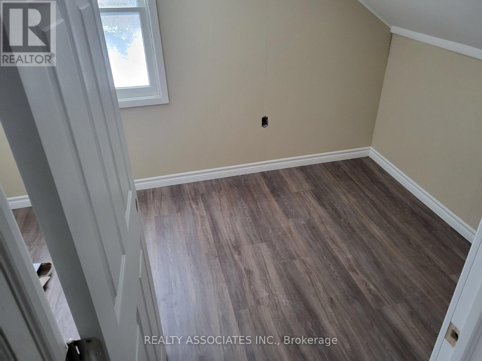 121 Grey Rd 17b, Owen Sound, Ontario  N4K 5R8 - Photo 12 - X12123343