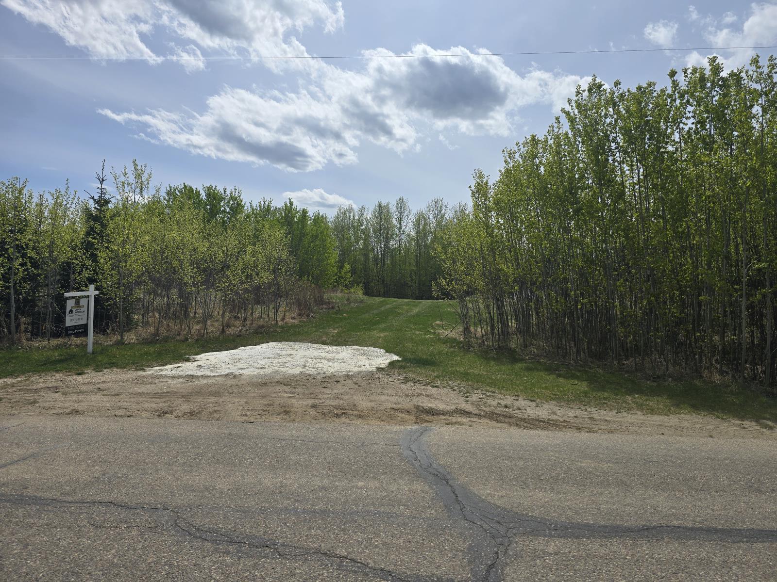 488  Lakeside Drive, Parkland County, Alberta  T7Z 2T7 - Photo 8 - 43688880