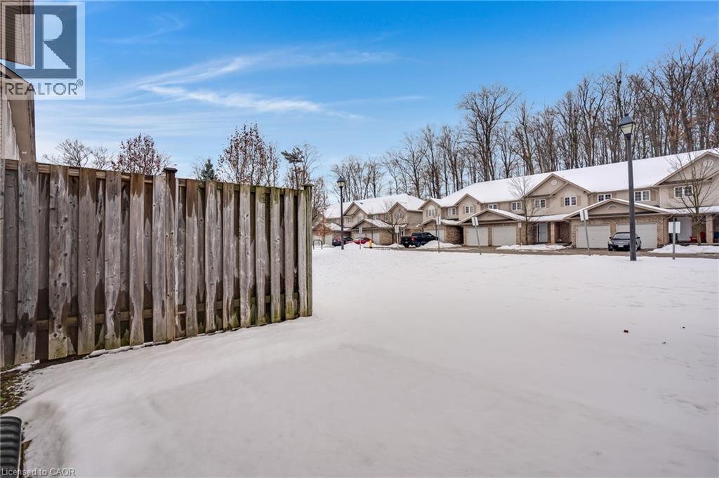 310 Fallowfield Drive, Kitchener, Ontario  N2C 0A9 - Photo 3 - 40795011