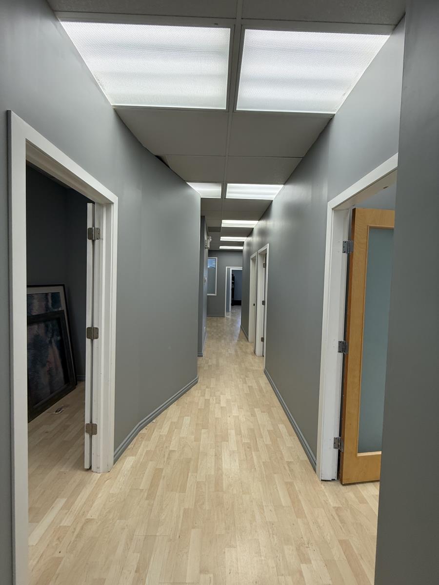 6924  Roper Road, Edmonton, Alberta  T6B 3H9 - Photo 3 - 43689609