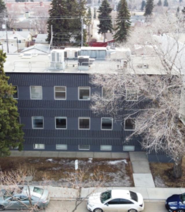 10305  Princess Elizabeth Avenue, Edmonton, Alberta  T5G 0Y5 - Photo 4 - 43689272