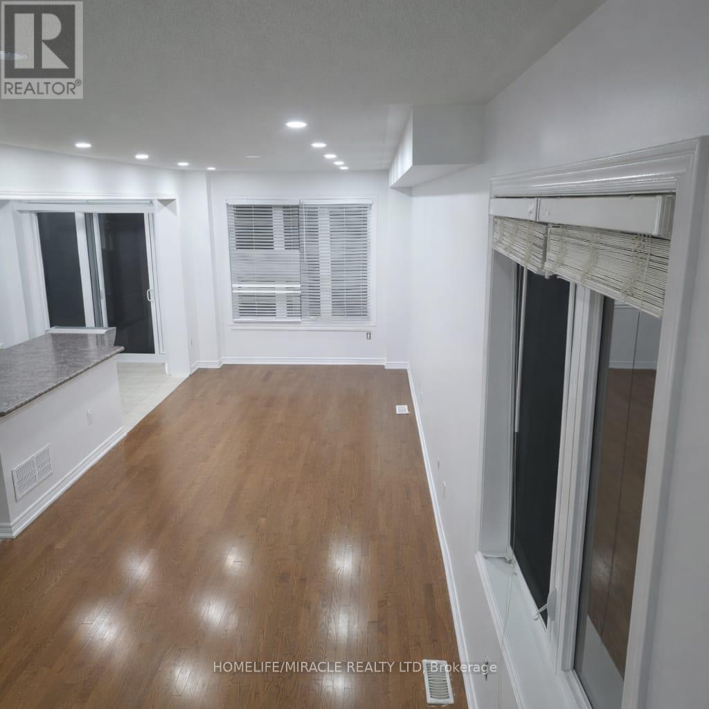 25 Antibes Drive, Brampton, Ontario  L6X 0R8 - Photo 5 - W12649594