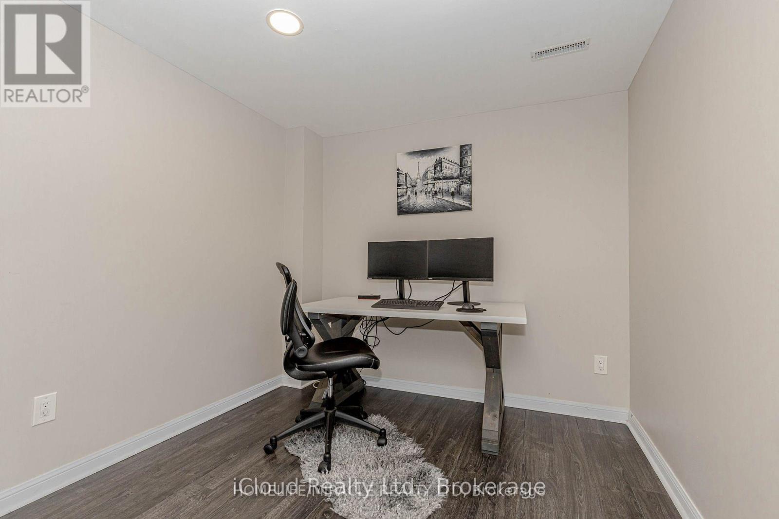 32 Masters Green Lower Crescent, Brampton, Ontario  L7A 3K6 - Photo 16 - W12649596