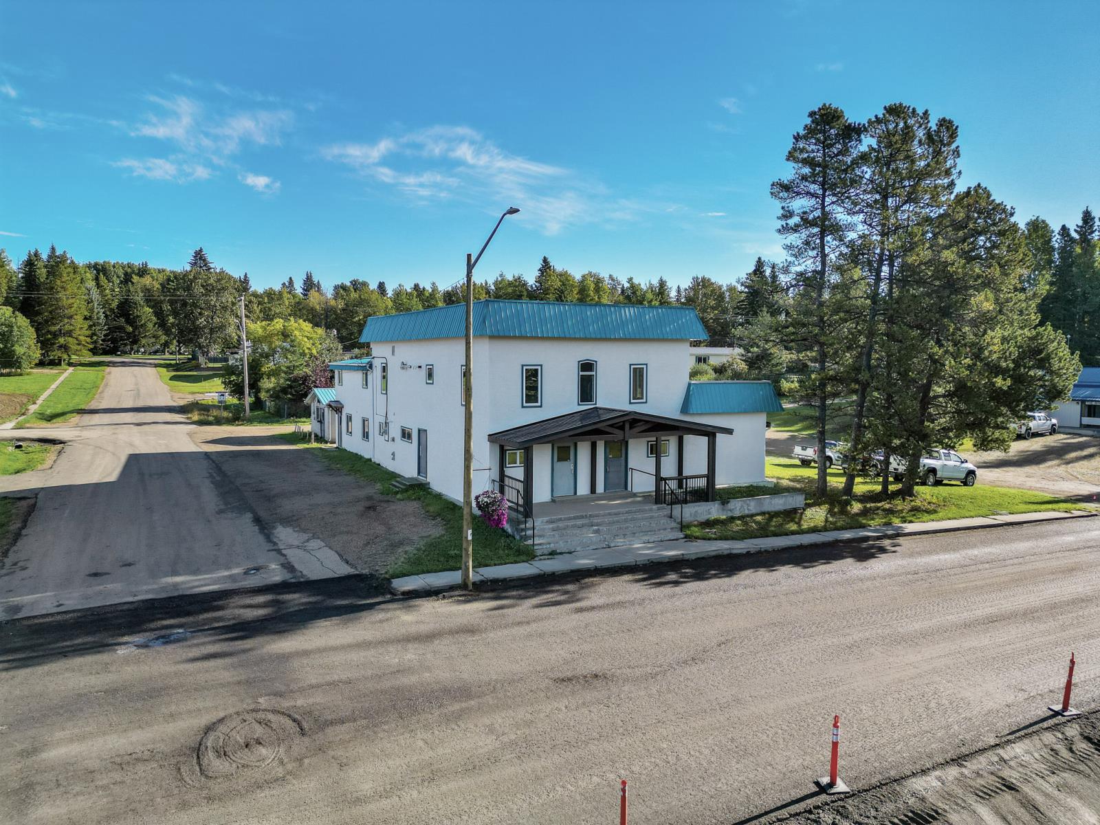 102  2 Avenue, Winfield, Alberta  T0C 2X0 - Photo 8 - 43689752