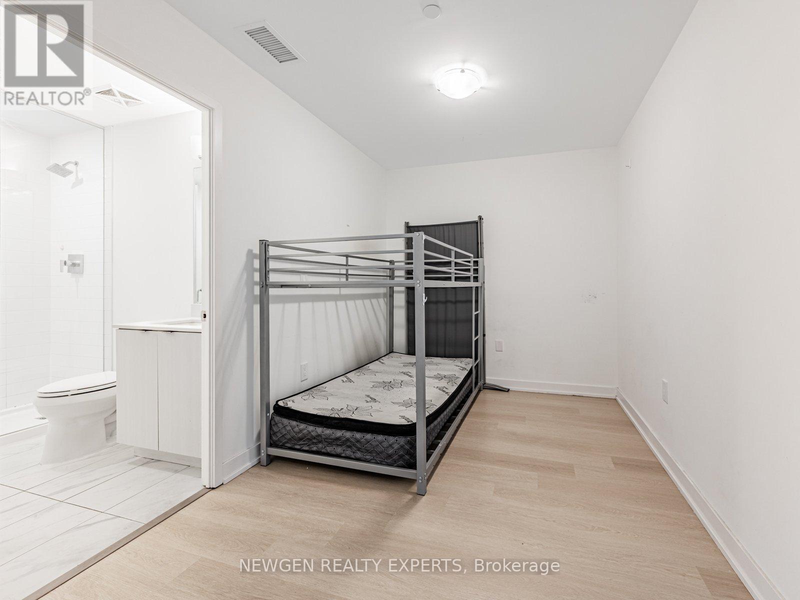 824 - 859 The Queensway, Toronto (Stonegate-Queensway), Ontario  M8Z 1N8 - Photo 13 - W12649648