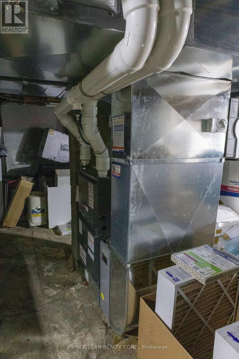 7 Welland Avenue, St. Catharines, Ontario  L2R 2L8 - Photo 20 - X12649642