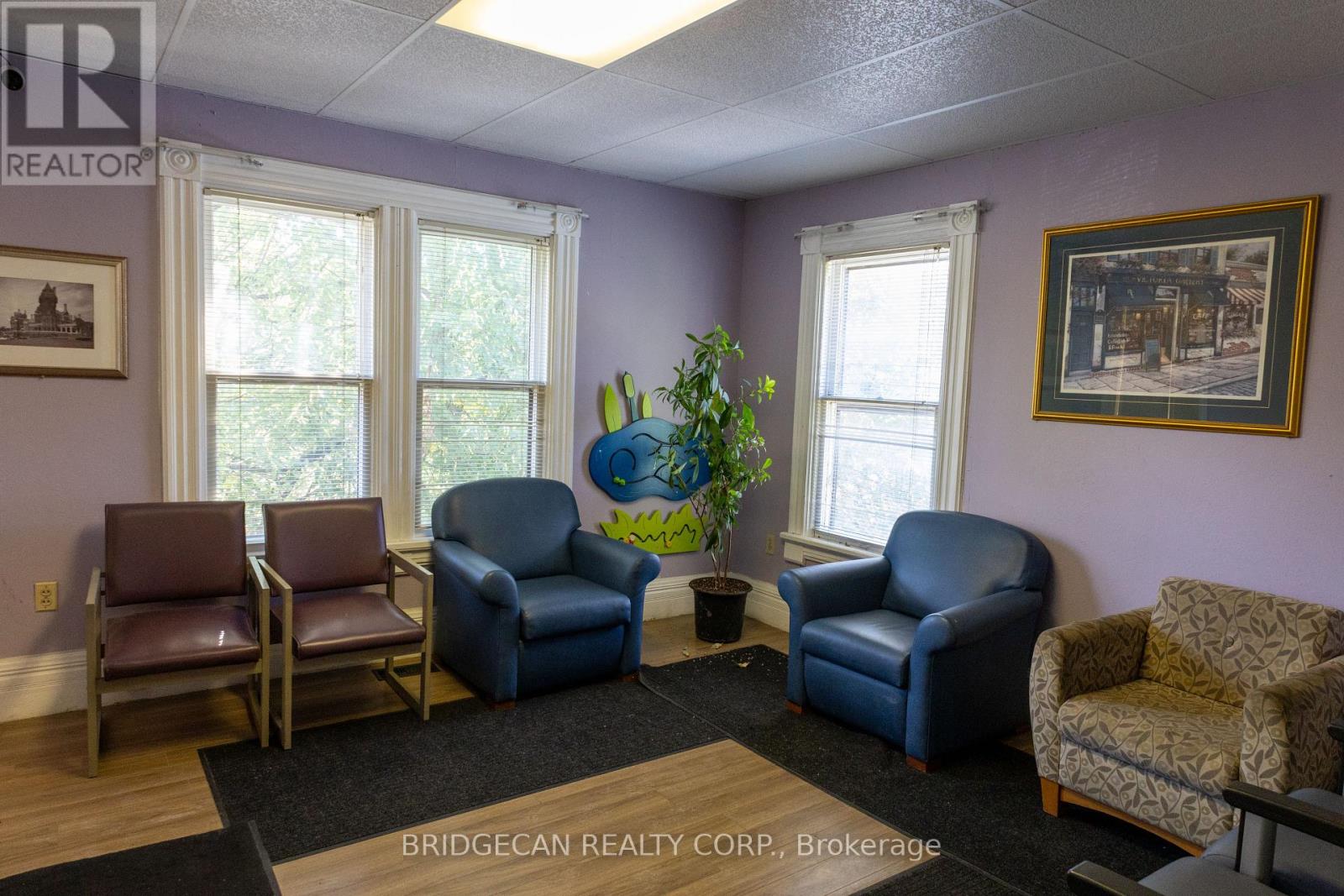 7 Welland Avenue, St. Catharines, Ontario  L2R 2L8 - Photo 7 - X12649642