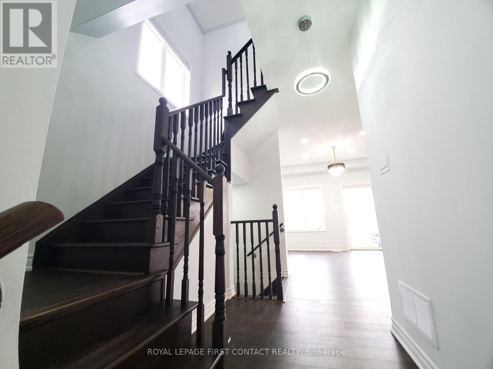 87 Pearcey Crescent, Barrie, Ontario  L4N 6R7 - Photo 5 - S12649632