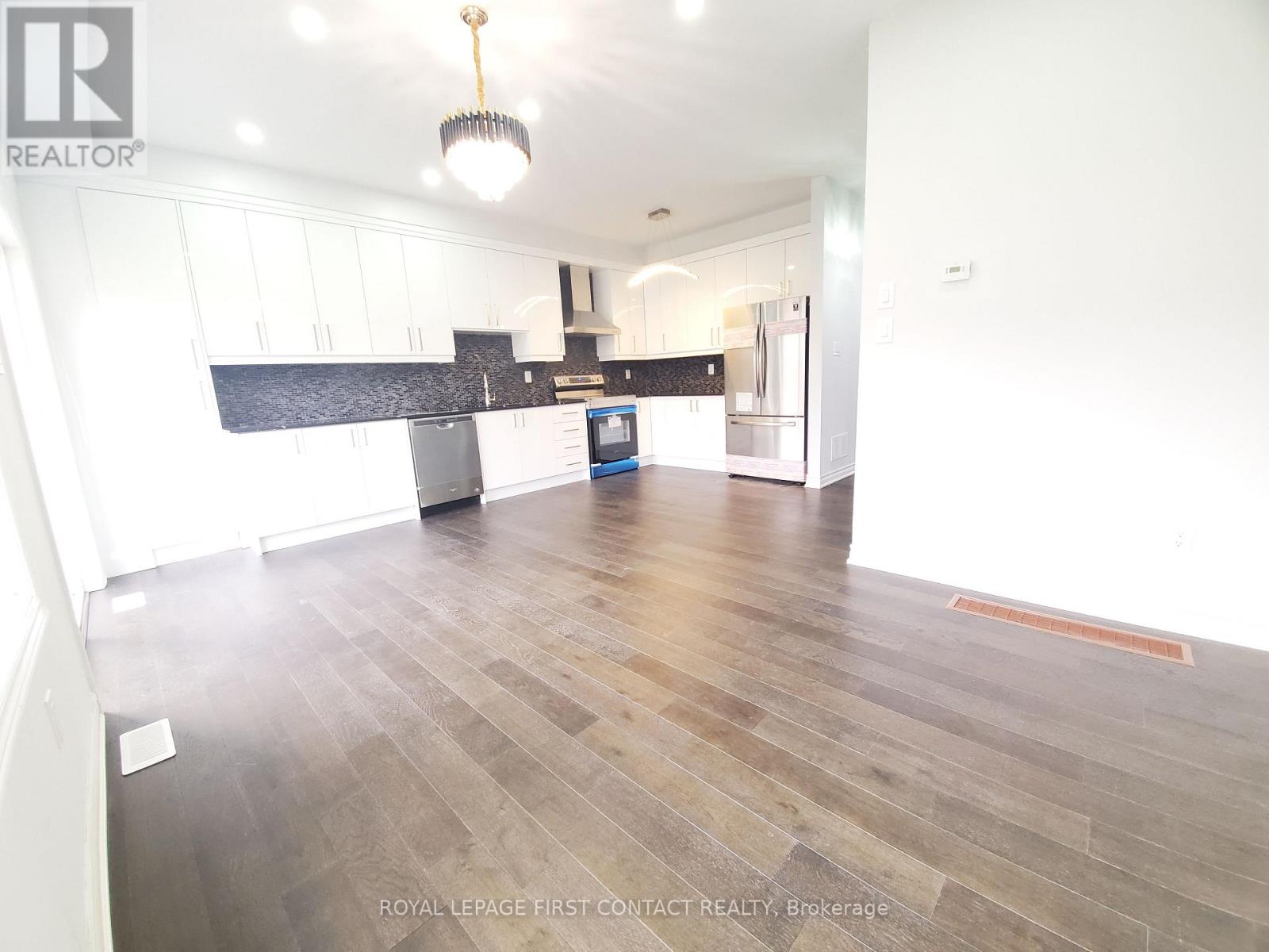 87 Pearcey Crescent, Barrie, Ontario  L4N 6R7 - Photo 7 - S12649632