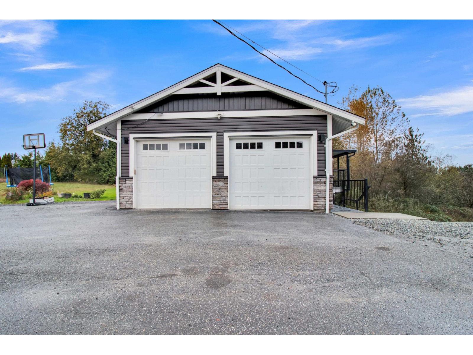 8972 Dewdney Trunk Road, Mission, British Columbia  V2V 6Y1 - Photo 8 - R3074859