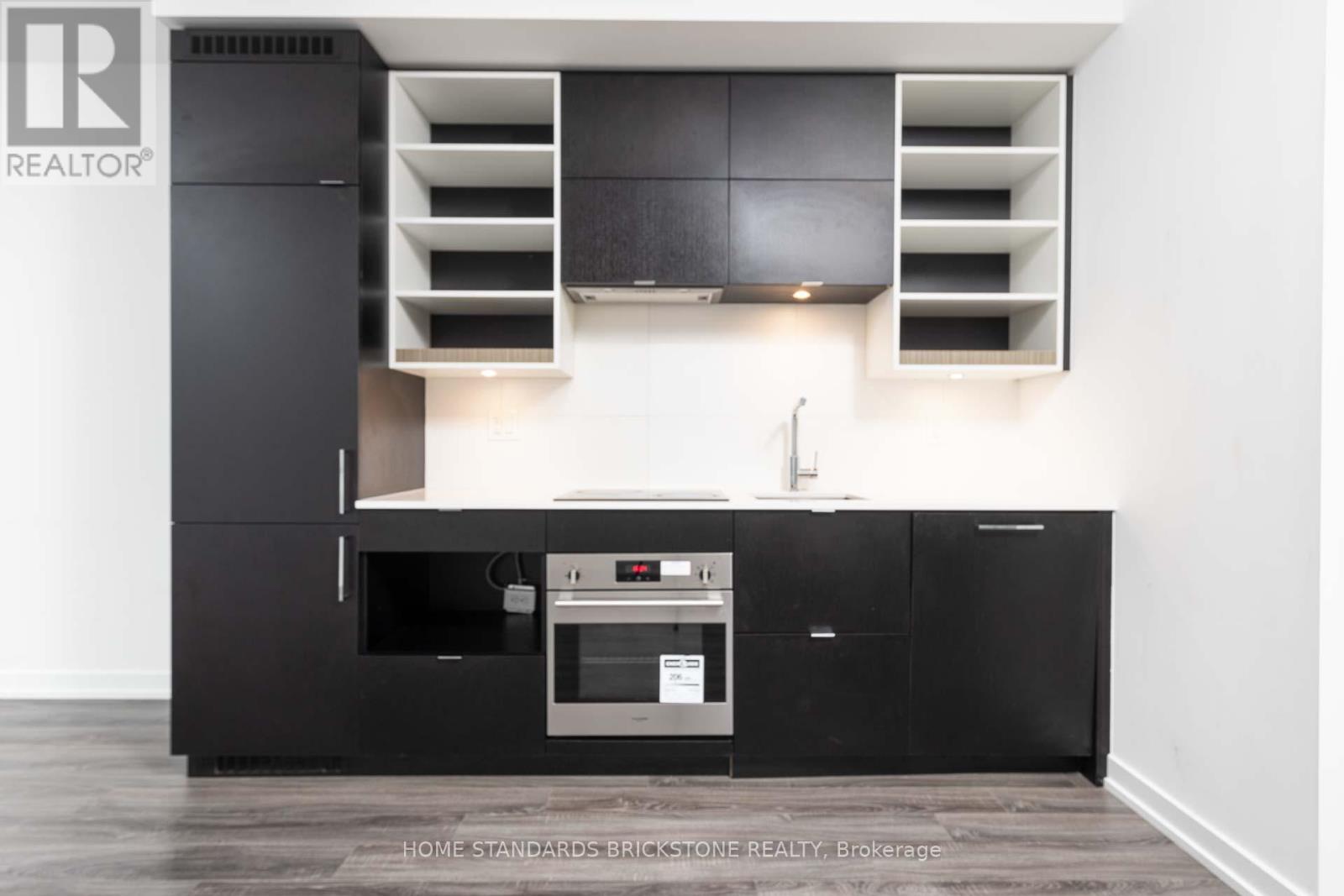 510 - 20 Edward Street, Toronto, Ontario  M5G 0C5 - Photo 12 - C12649658