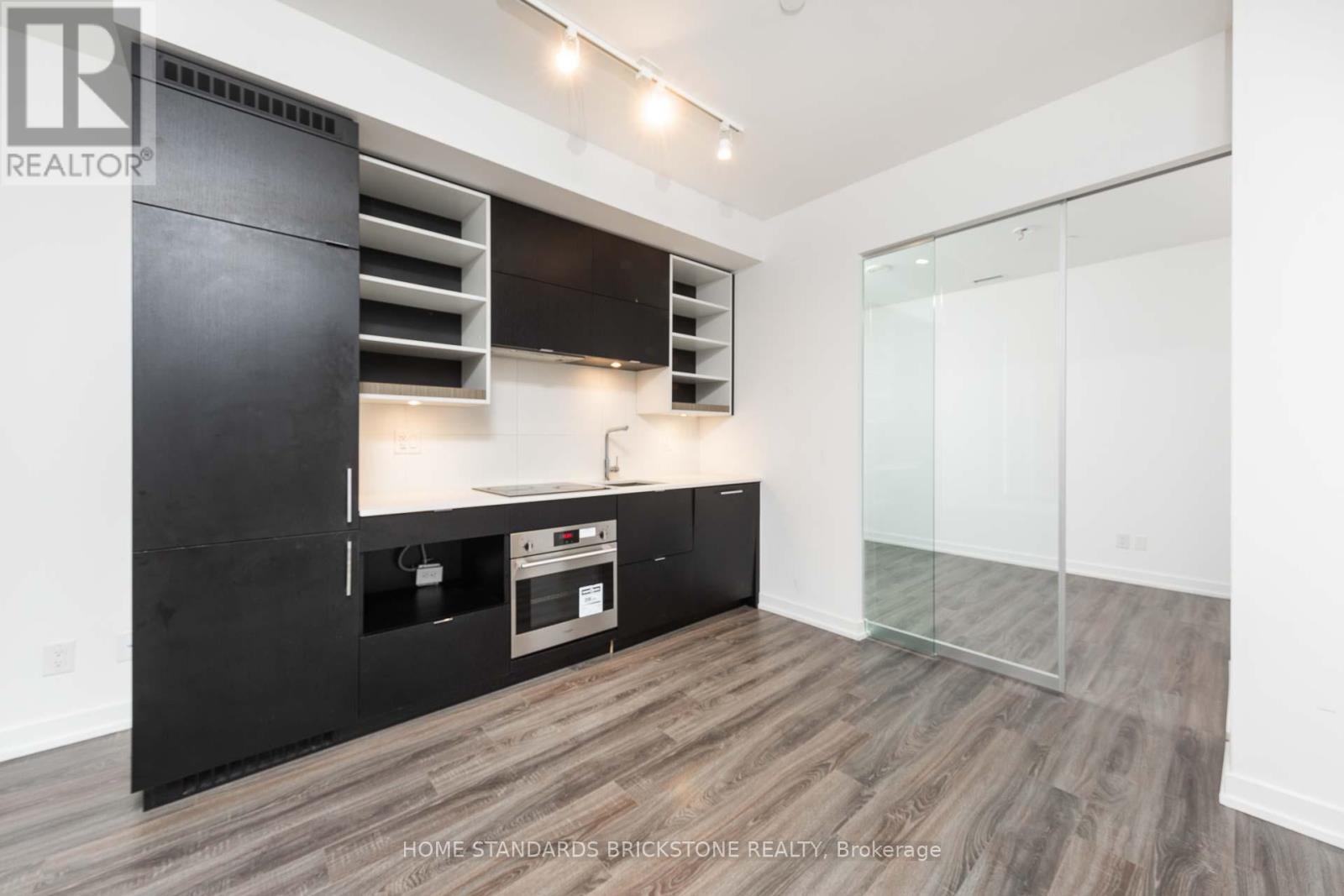 510 - 20 Edward Street, Toronto, Ontario  M5G 0C5 - Photo 15 - C12649658