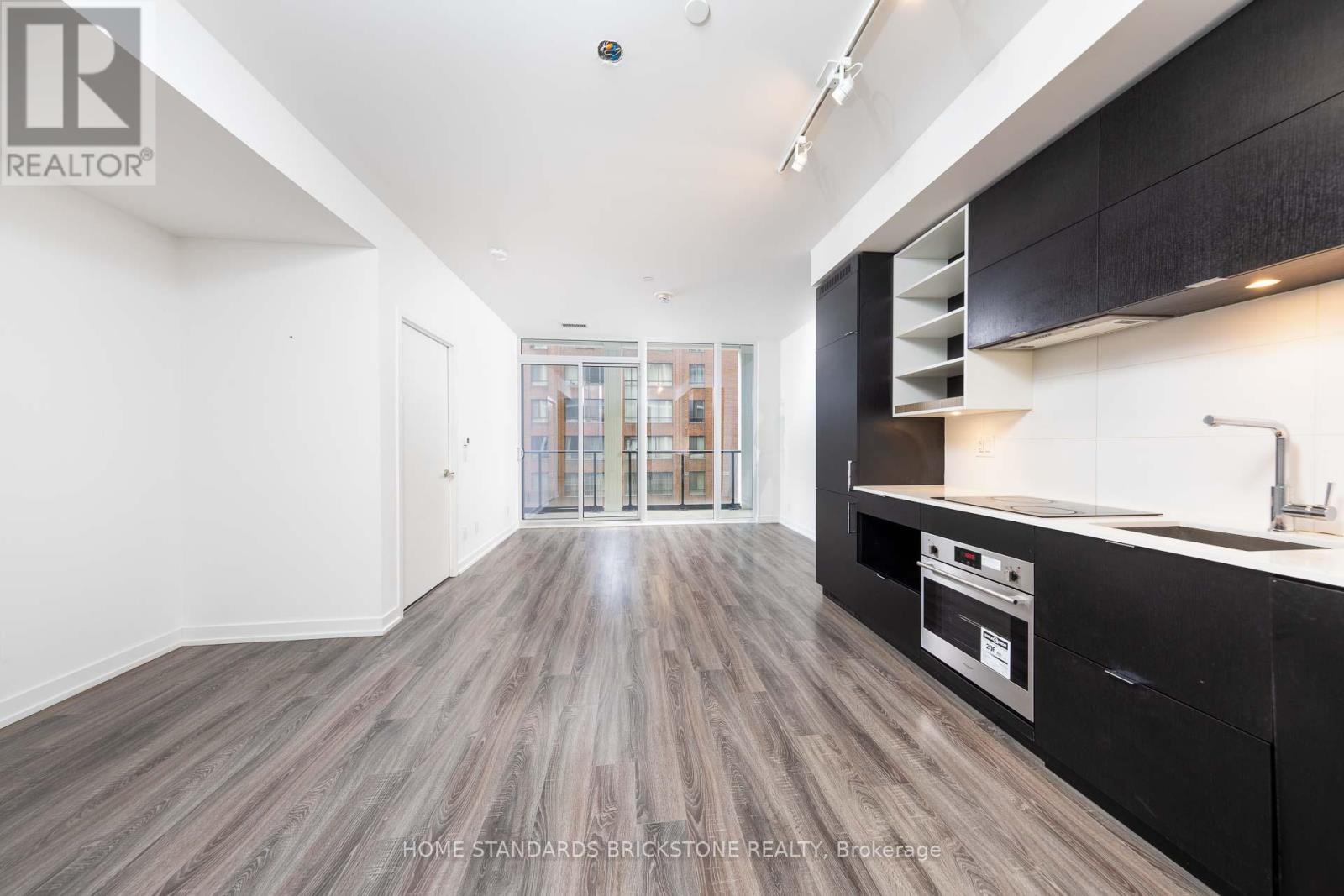 510 - 20 Edward Street, Toronto, Ontario  M5G 0C5 - Photo 8 - C12649658