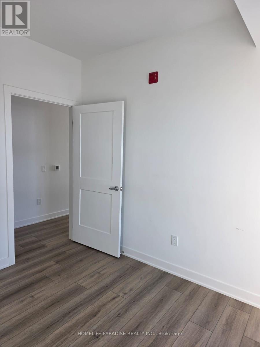 416 - 312 Erb Street W, Waterloo, Ontario  N2L 1W3 - Photo 17 - X12576290