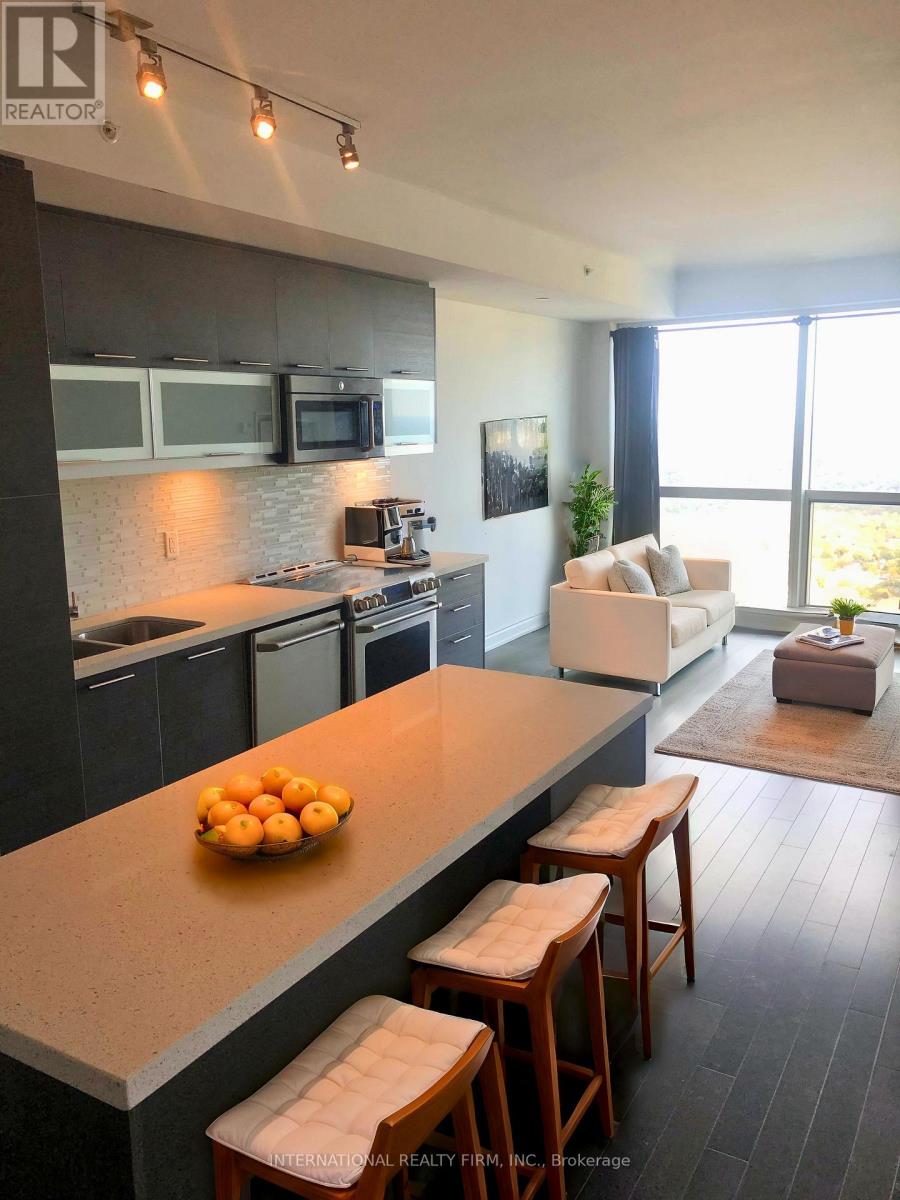 6805 - 388 Yonge Street, Toronto, Ontario  M5B 0A4 - Photo 2 - C12649694