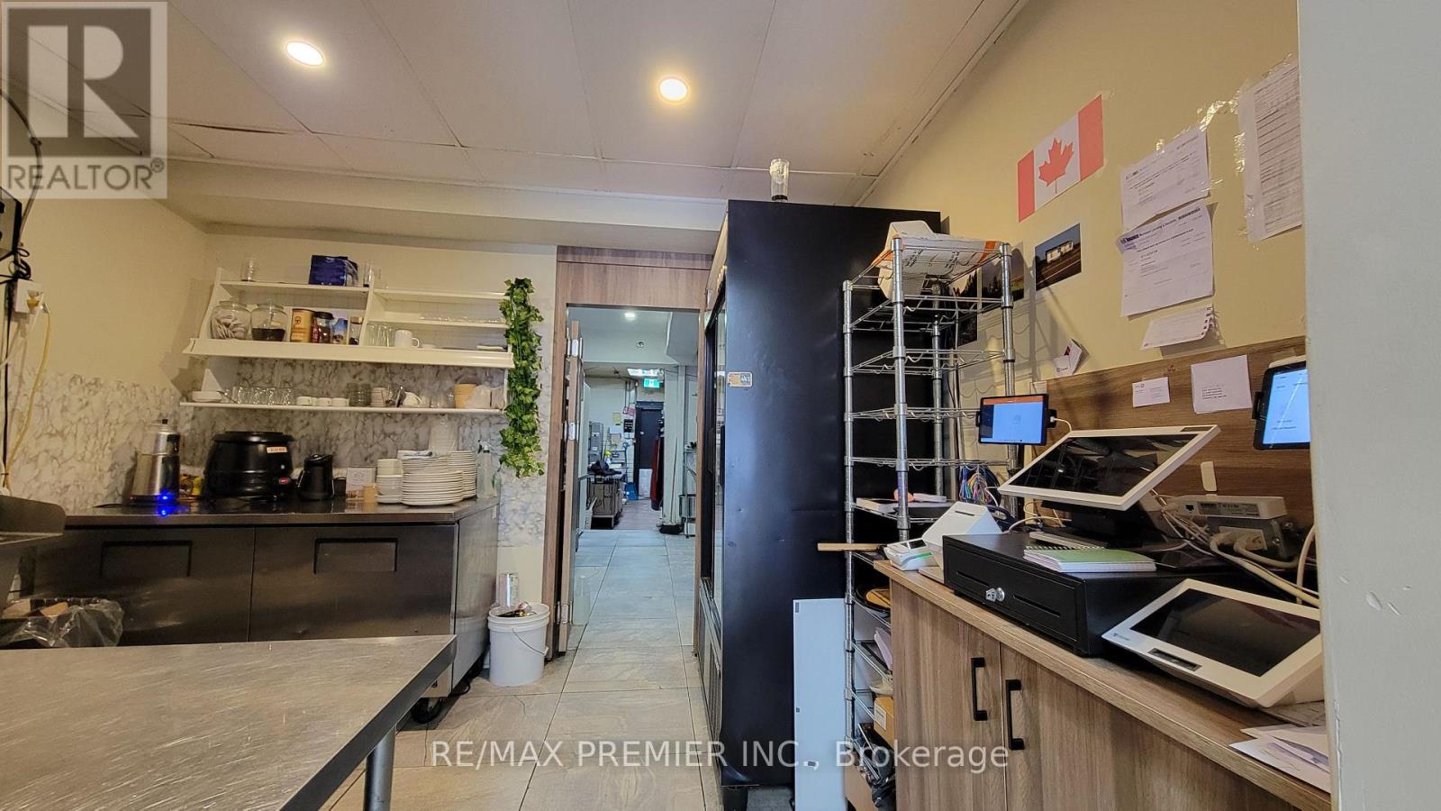 Main - 516 Danforth Avenue, Toronto, Ontario  M4K 1P6 - Photo 10 - E12649690