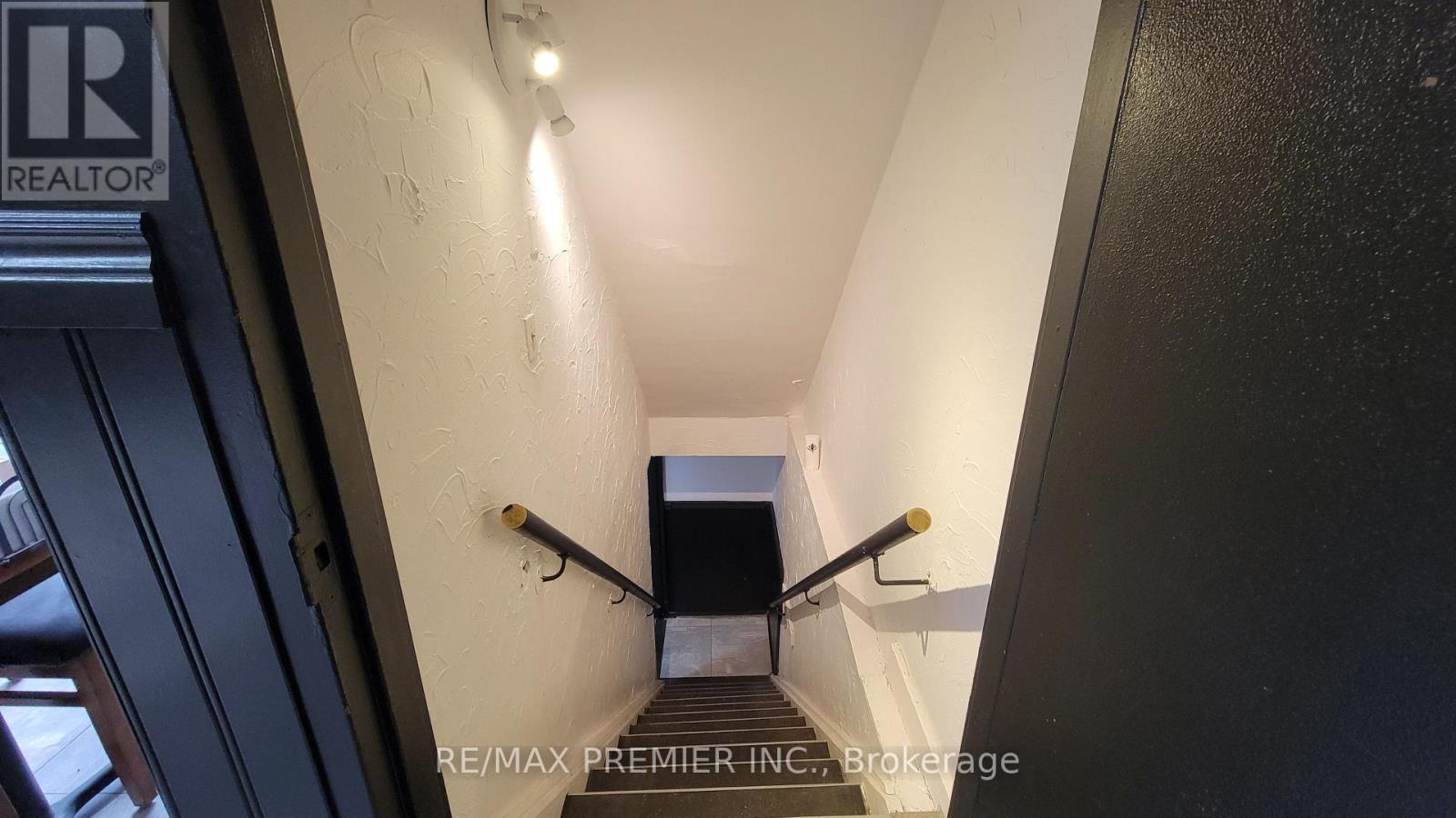 Main - 516 Danforth Avenue, Toronto, Ontario  M4K 1P6 - Photo 21 - E12649690