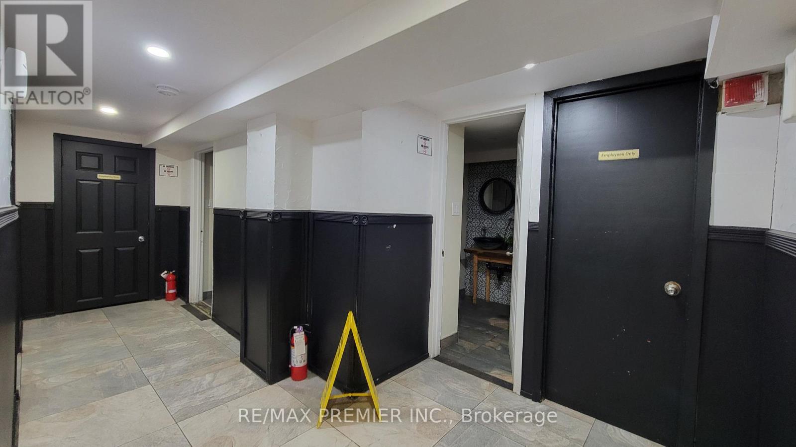 Main - 516 Danforth Avenue, Toronto, Ontario  M4K 1P6 - Photo 23 - E12649690