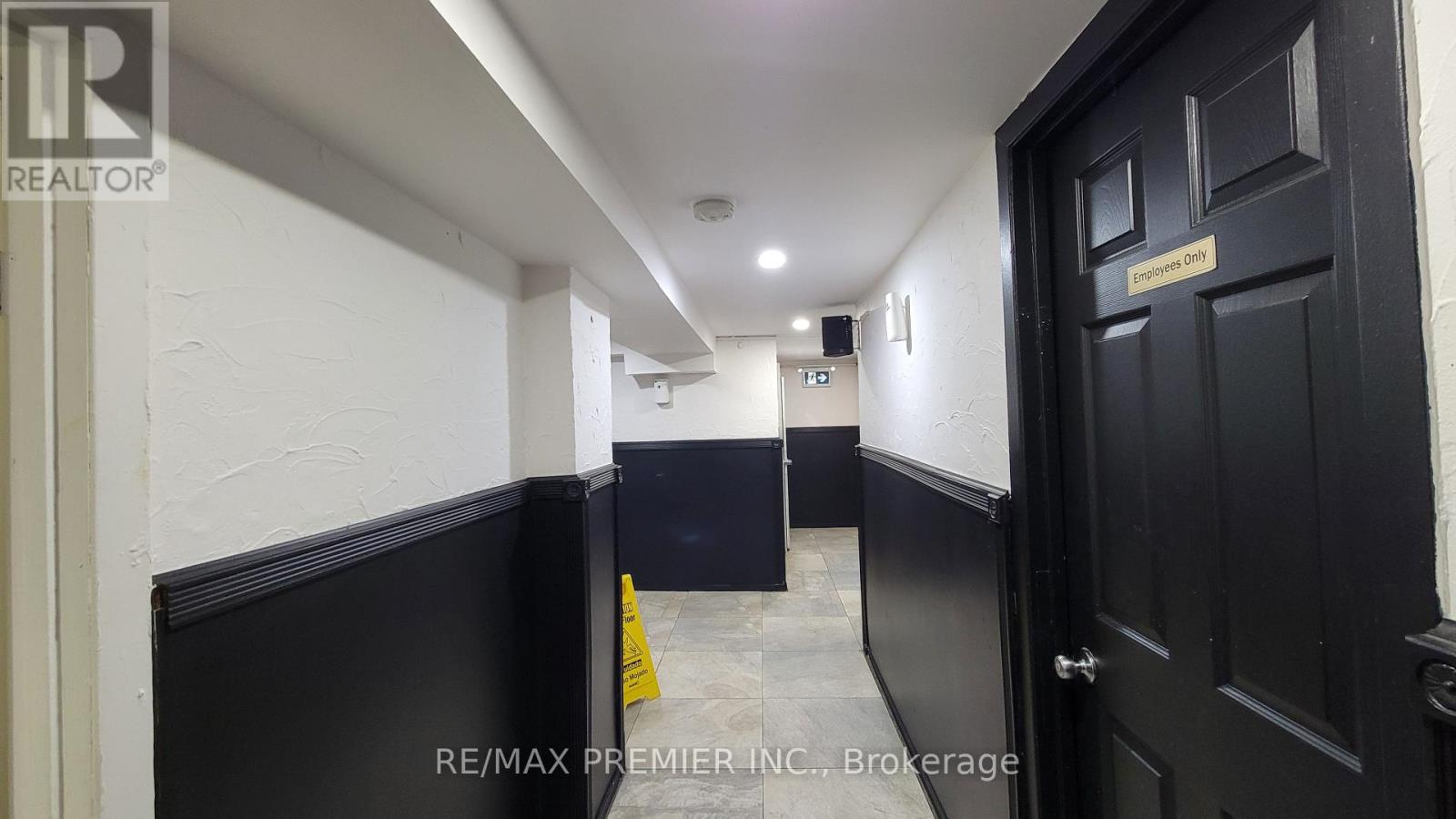 Main - 516 Danforth Avenue, Toronto, Ontario  M4K 1P6 - Photo 25 - E12649690