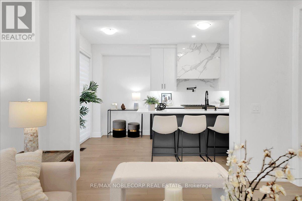 508 Seaview Heights, East Gwillimbury, Ontario  L9N 0Y3 - Photo 19 - N12649674