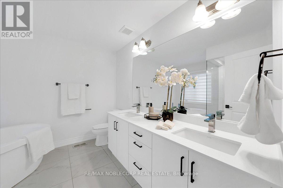 508 Seaview Heights, East Gwillimbury, Ontario  L9N 0Y3 - Photo 32 - N12649674