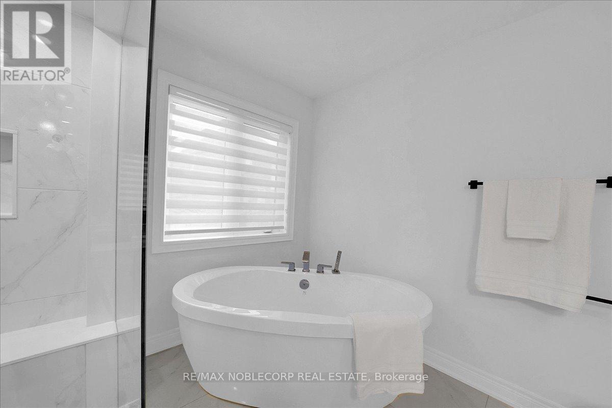 508 Seaview Heights, East Gwillimbury, Ontario  L9N 0Y3 - Photo 34 - N12649674