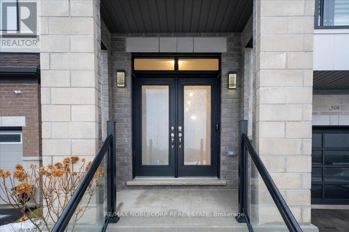 508 Seaview Heights, East Gwillimbury, Ontario  L9N 0Y3 - Photo 4 - N12649674