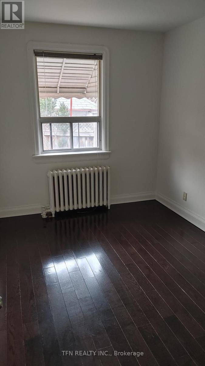 Upper - 138 Times Road, Toronto, Ontario  M6B 3M2 - Photo 10 - W12649672