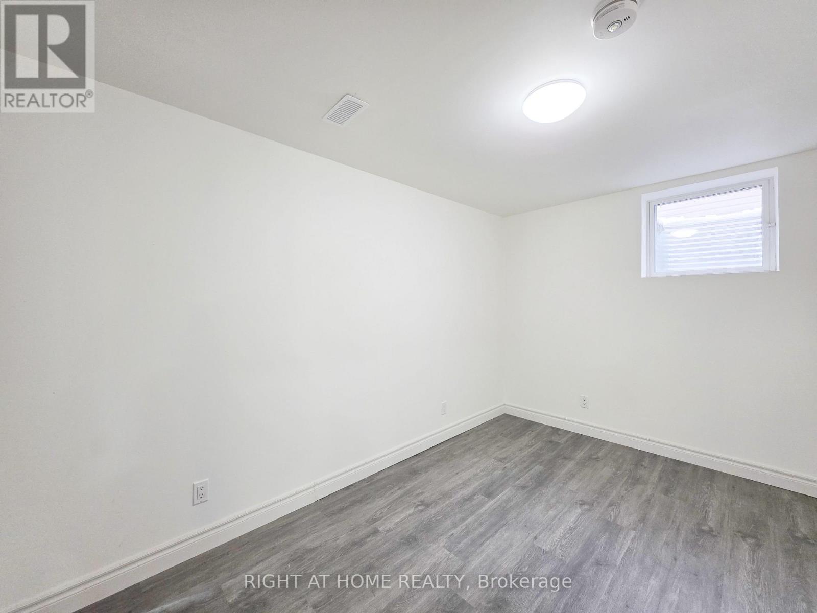 Lower - 948 Broadway Boulevard, Peterborough, Ontario  K9H 0G8 - Photo 5 - X12649702